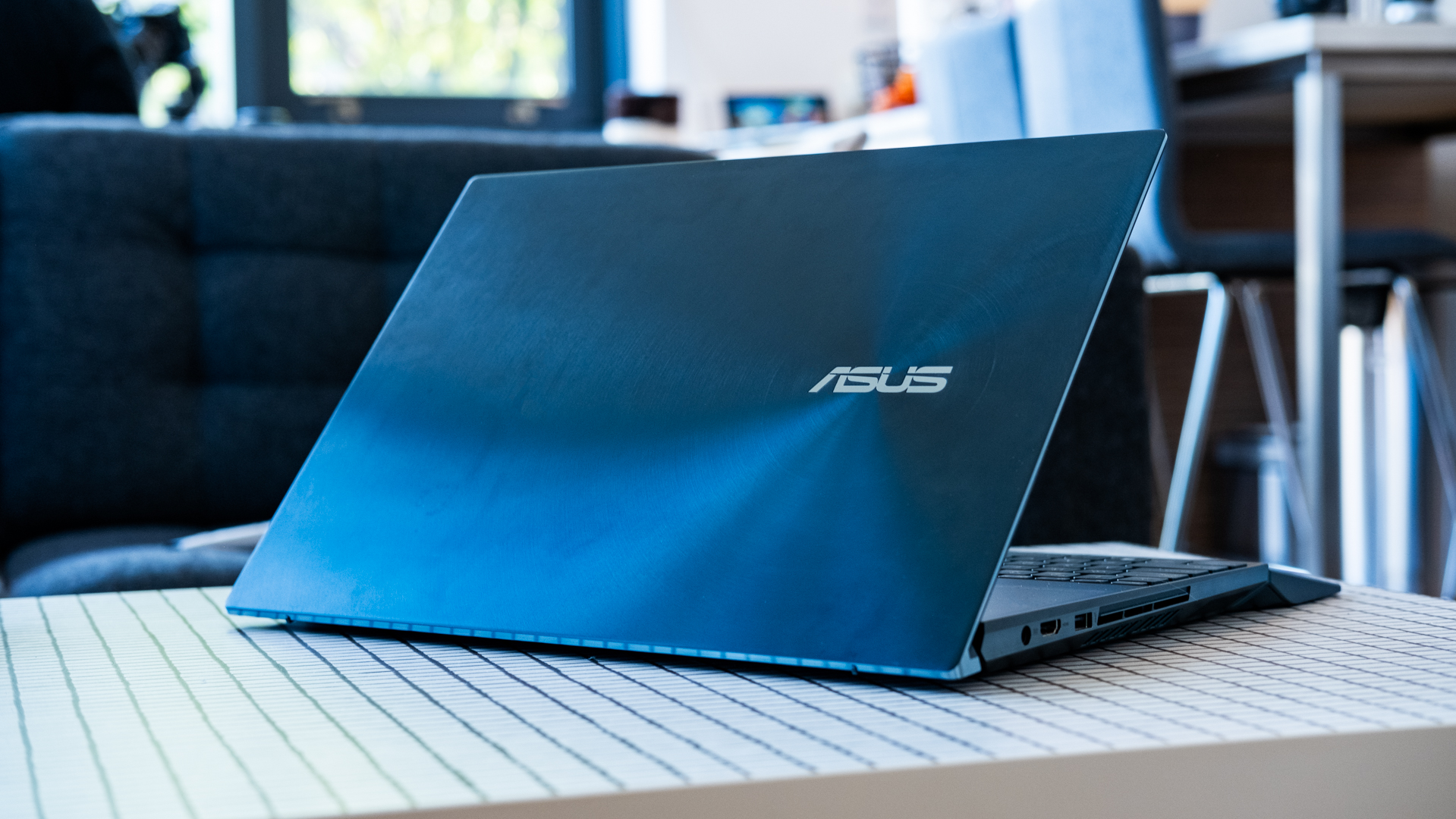 ASUS ZenBook 13 (UX333FA)